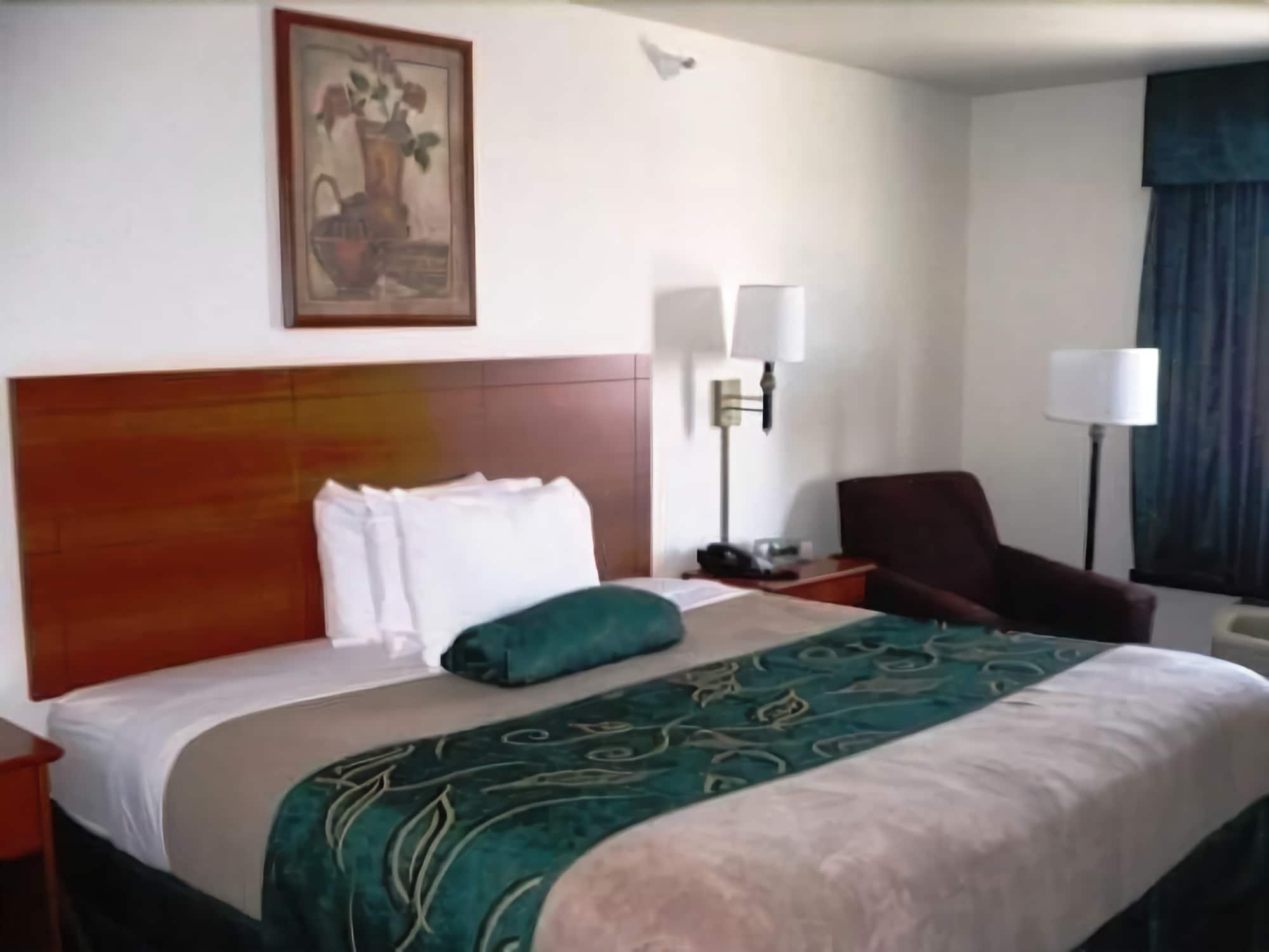 Travelodge By Wyndham Pecos Room photo